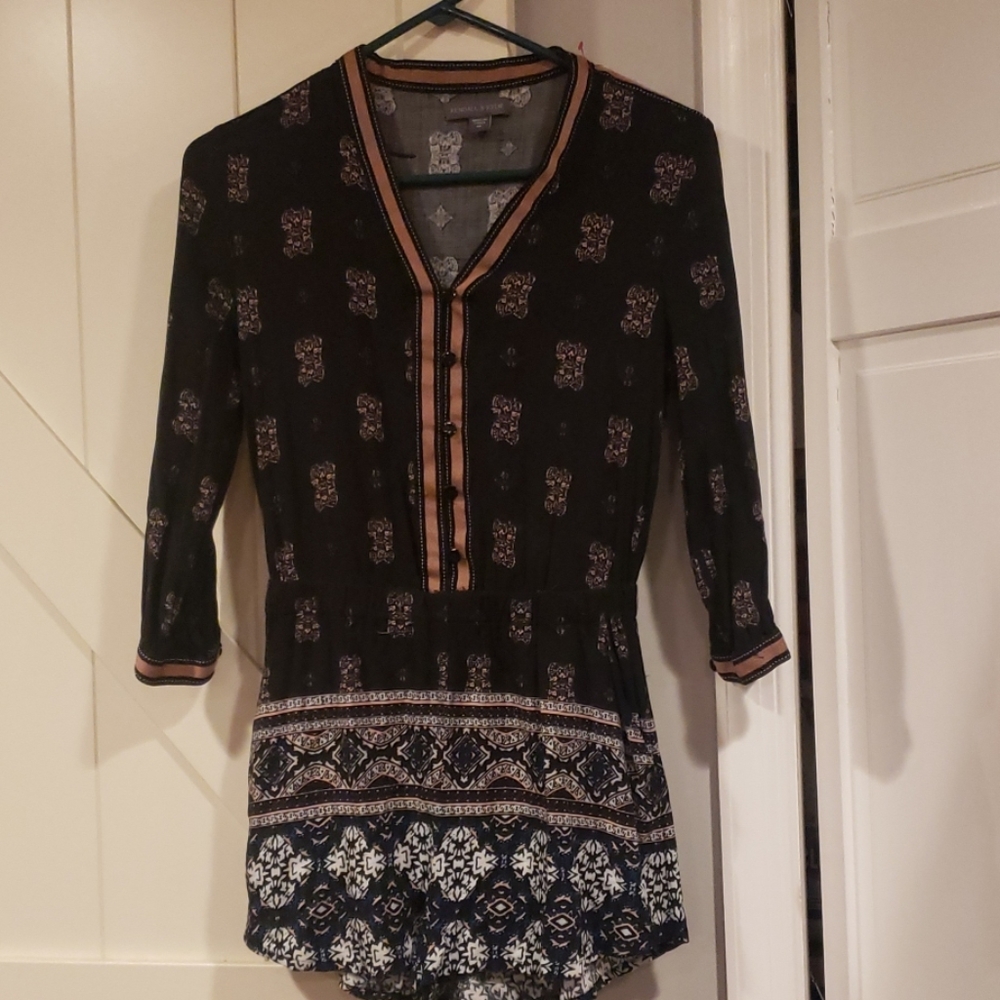 Blouse  very pretty kendall & kylie